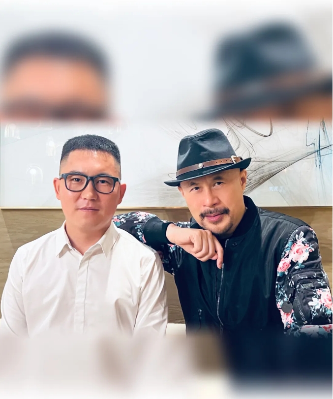 伊小军与著名演员徐锦江合影